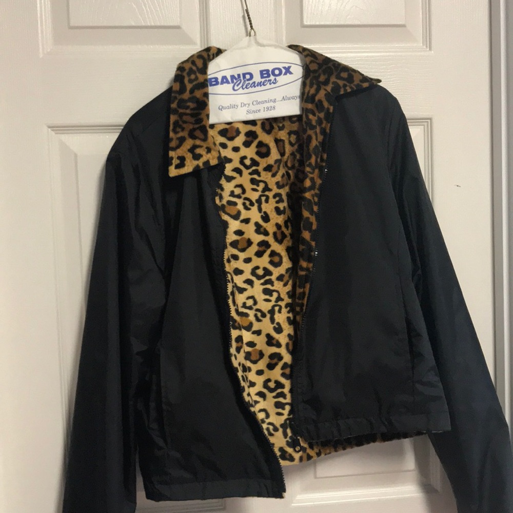 Animal print & black reversible jacket